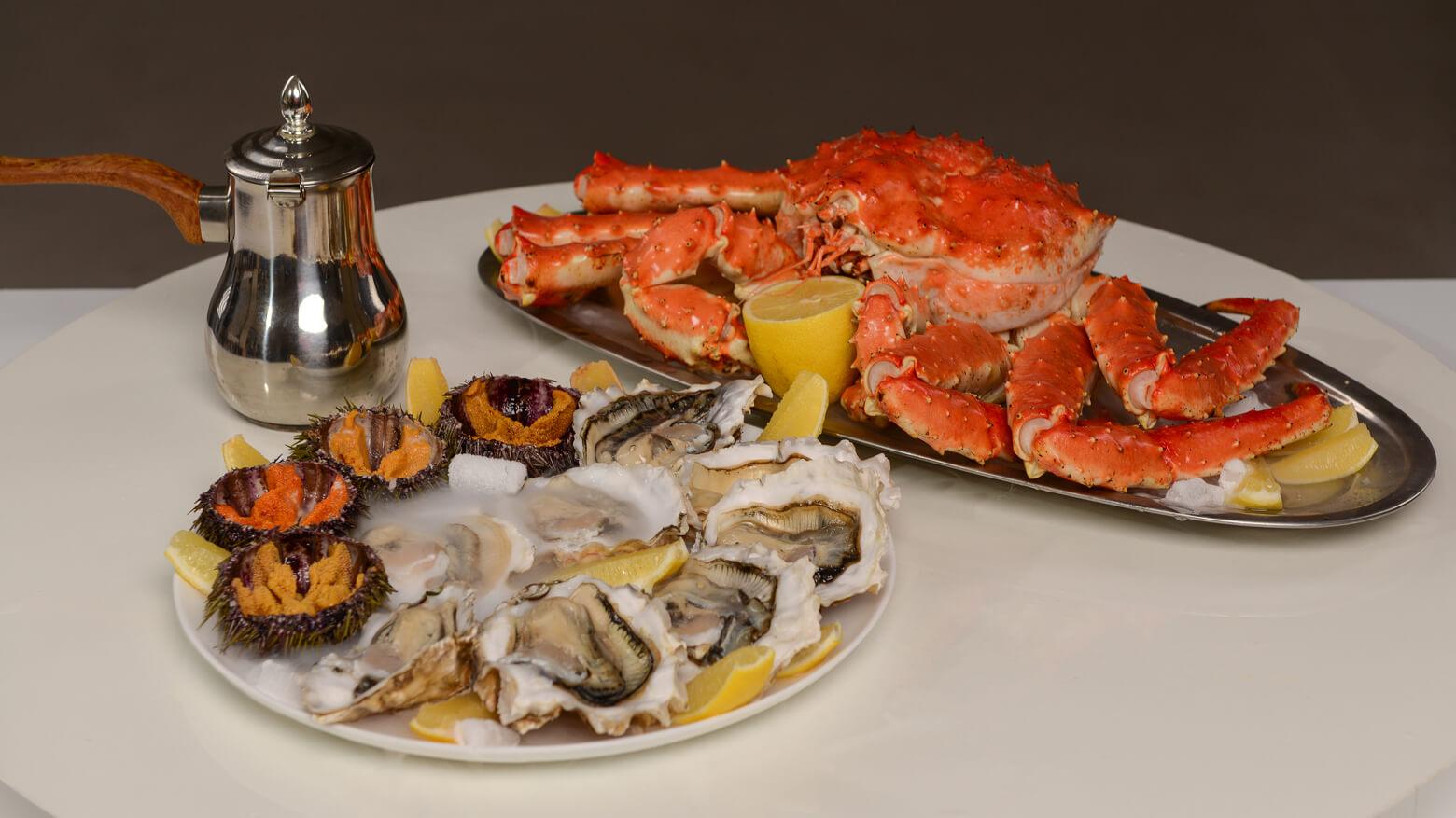 Краб и мидии